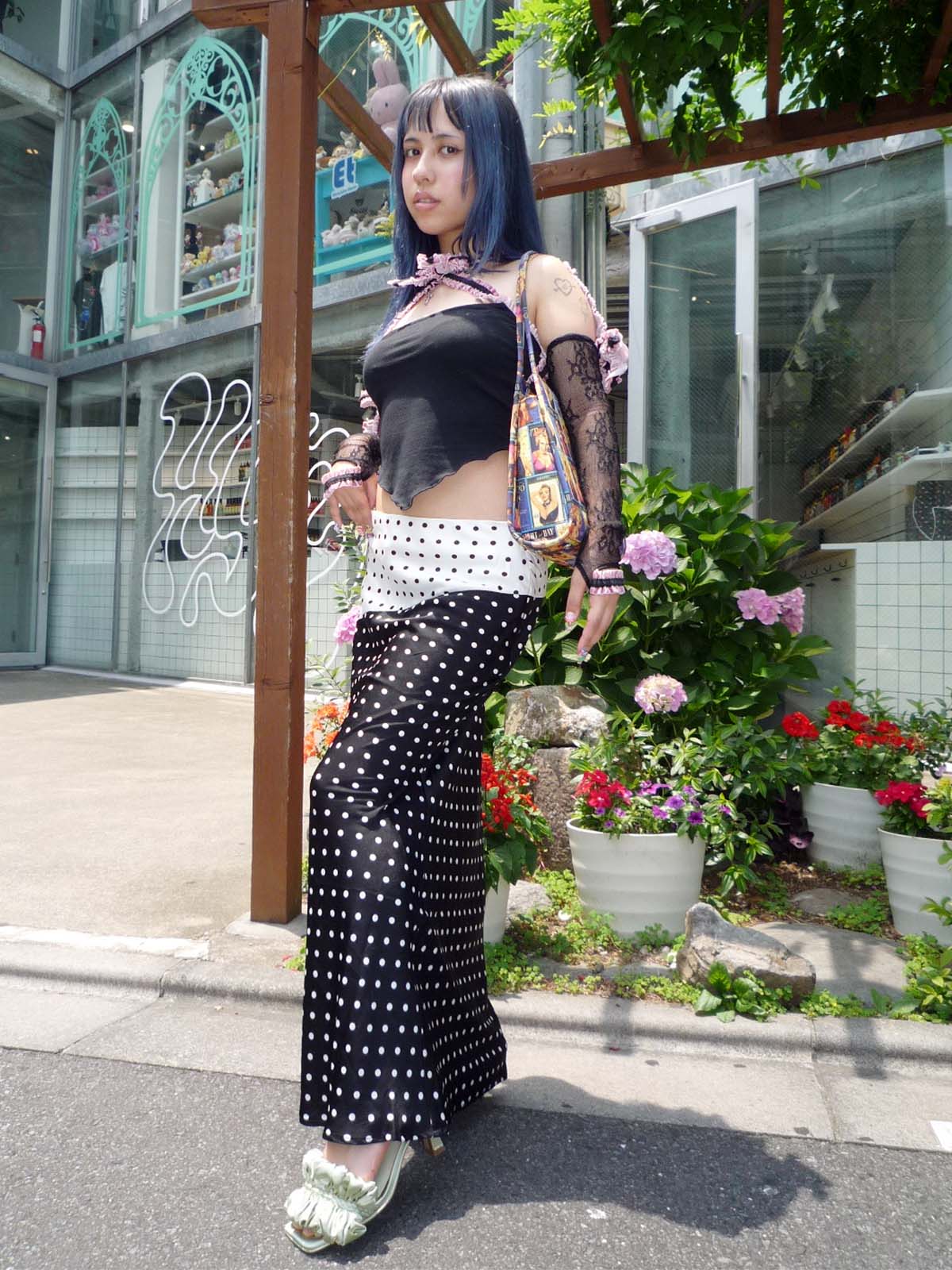 Nodress レーススリーブホルタートップス – bed - Urban Vintage 