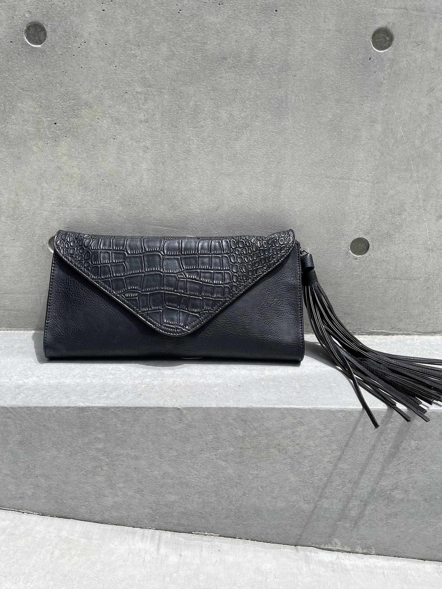 【Used】<br>タッセルレザーバッグ