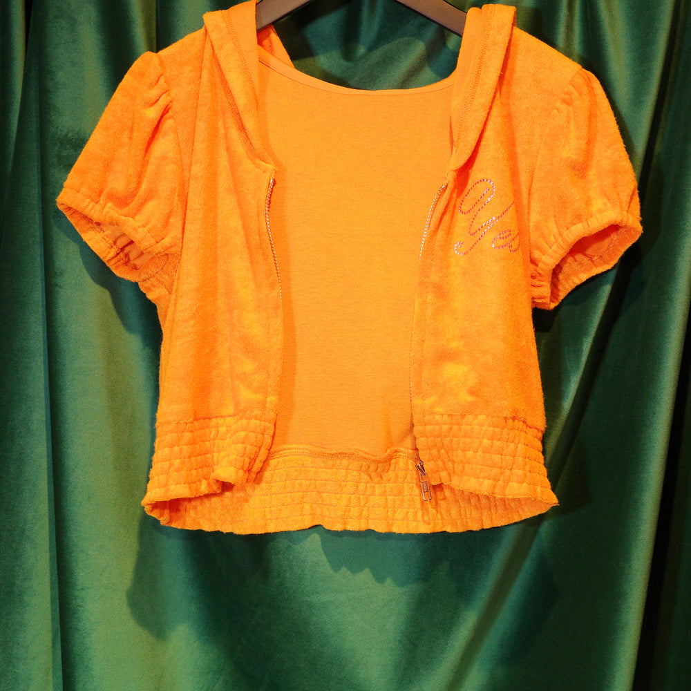 
                      
                        Nφ dress パイルクロップドジップパーカー
                      
                    