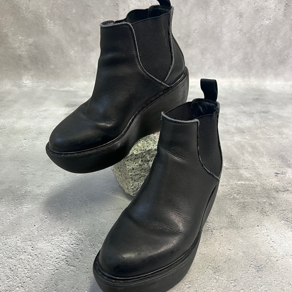 Dr.Martens ウェッジソールレザーブーツ