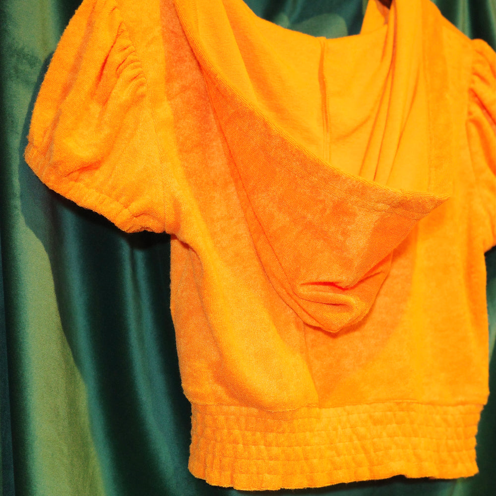 
                      
                        Nφ dress パイルクロップドジップパーカー
                      
                    