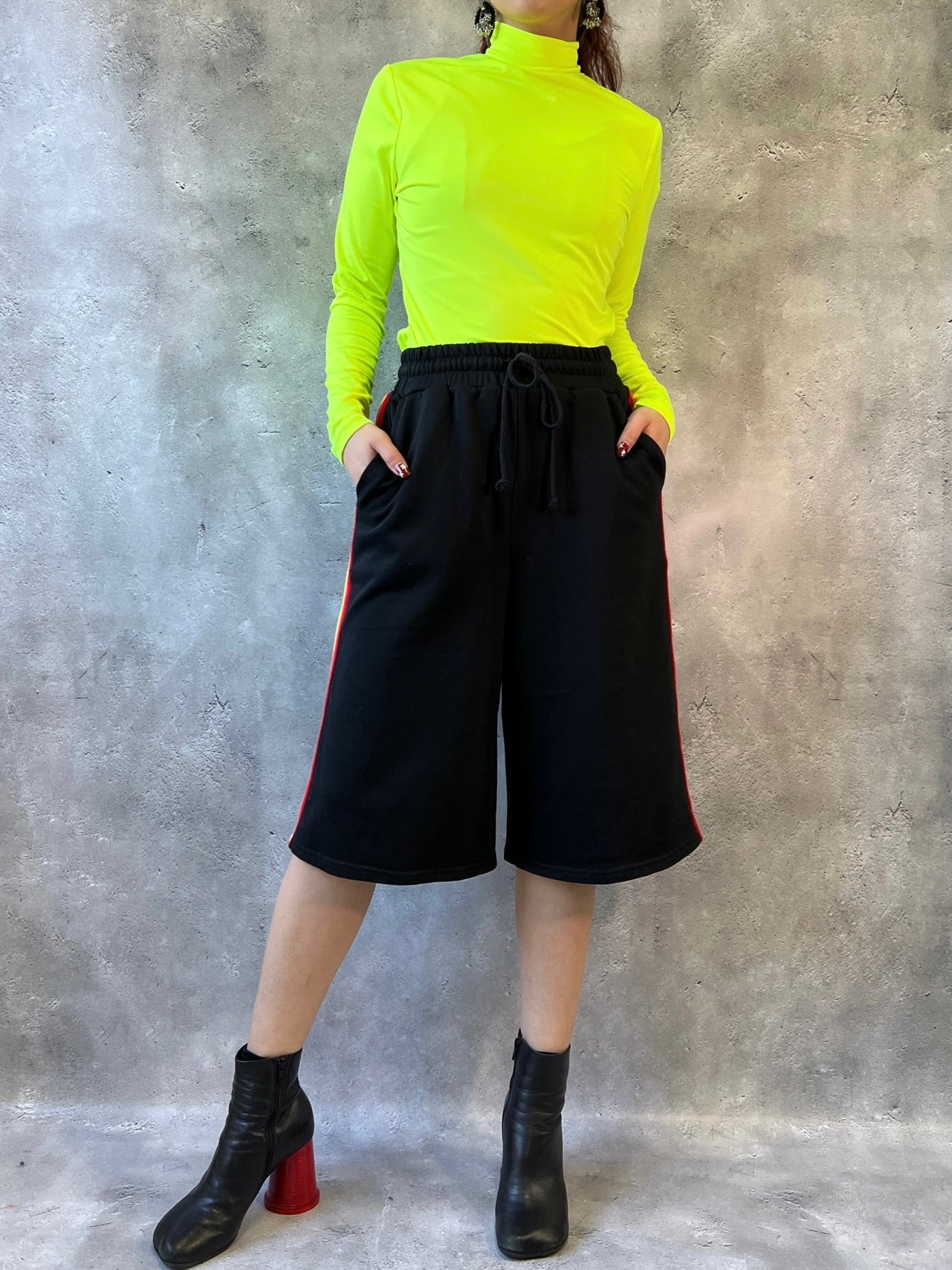 【Used】<br>レインボーサイドラインパンツ