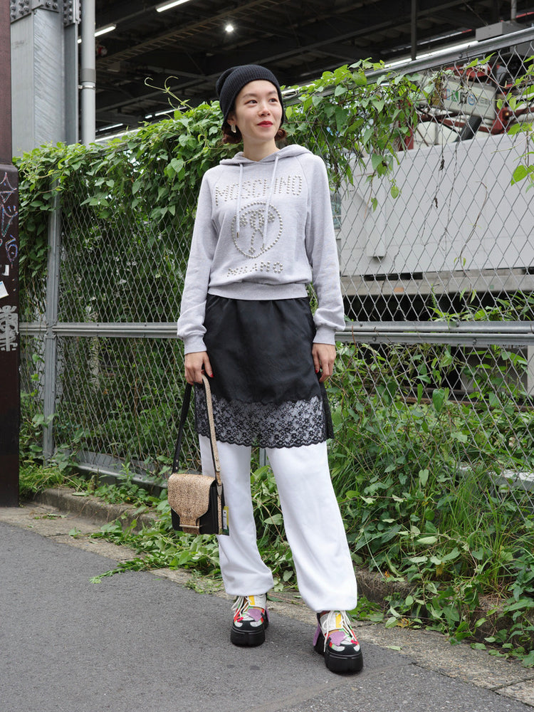 
                      
                        MOSCHINO スカートドッキングフーディー
                      
                    