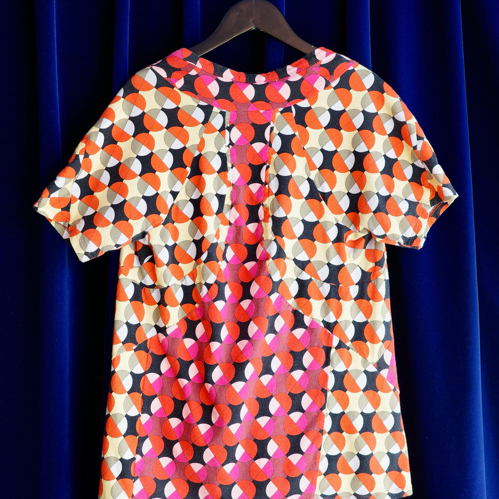 
                      
                        MARNI 幾何学模様Tシャツ
                      
                    