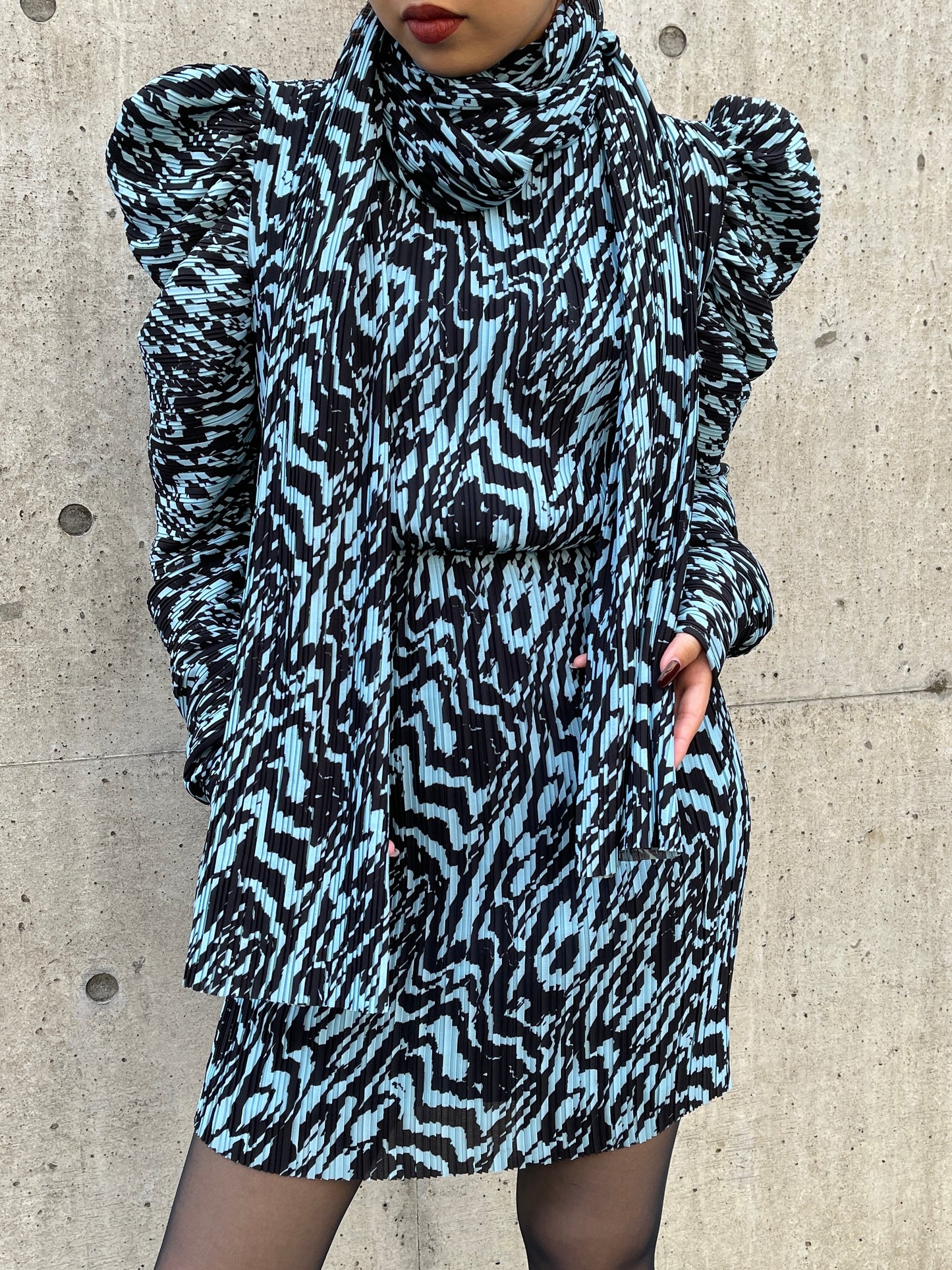 【Used】<br>"SOLACE LONDON"<br>ウェーブ柄プリーツドレス