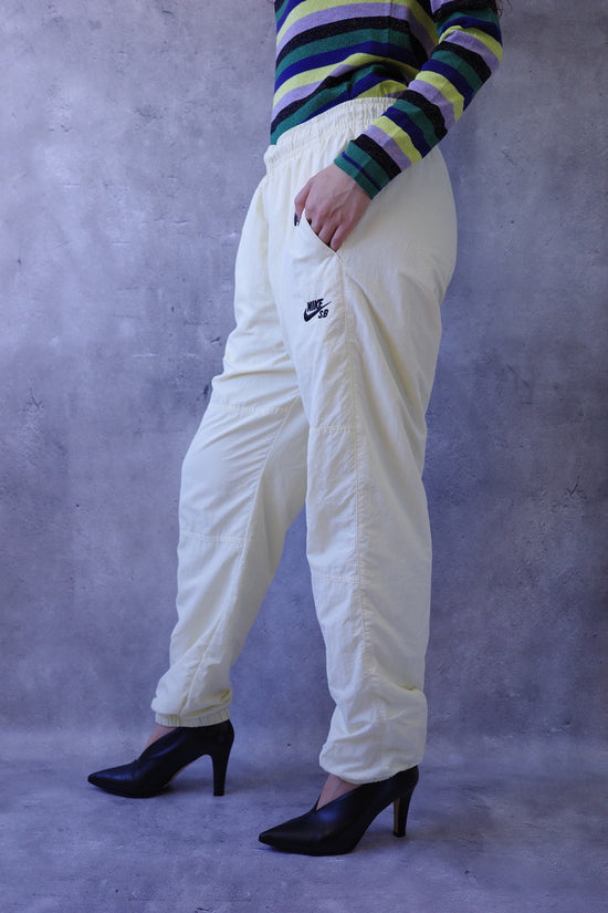 【Used】<br>"NIKE"ホワイトナイロンパンツ