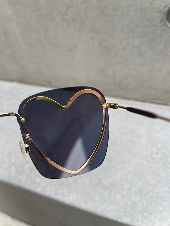 【Used】<br>"Marc Jacobs"メタルハートスクエアサングラス