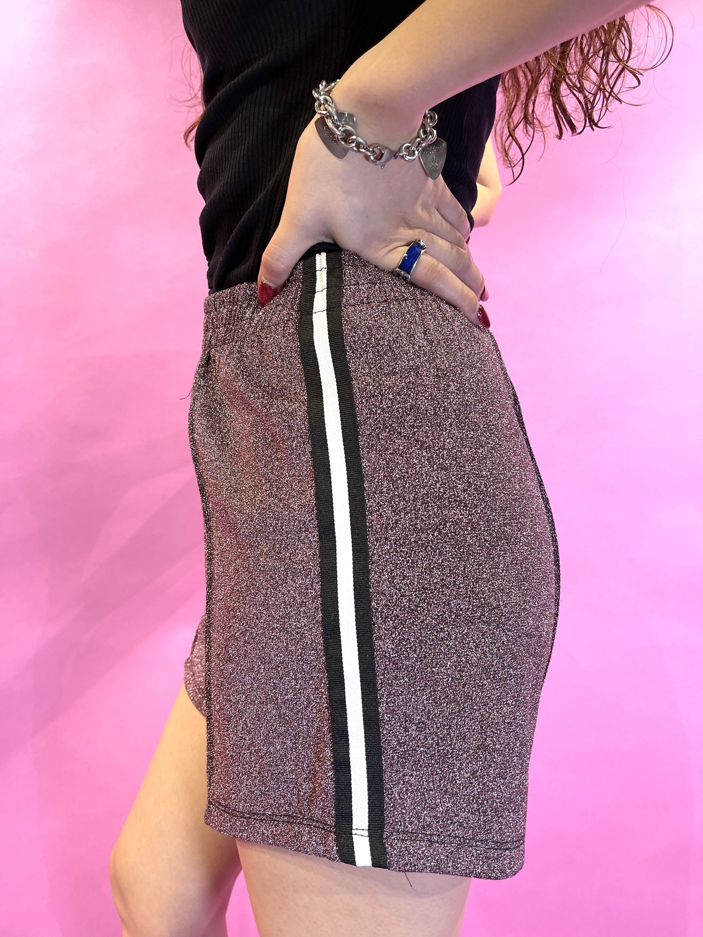 【Used】<br>サイドラインピンクラメショートパンツ