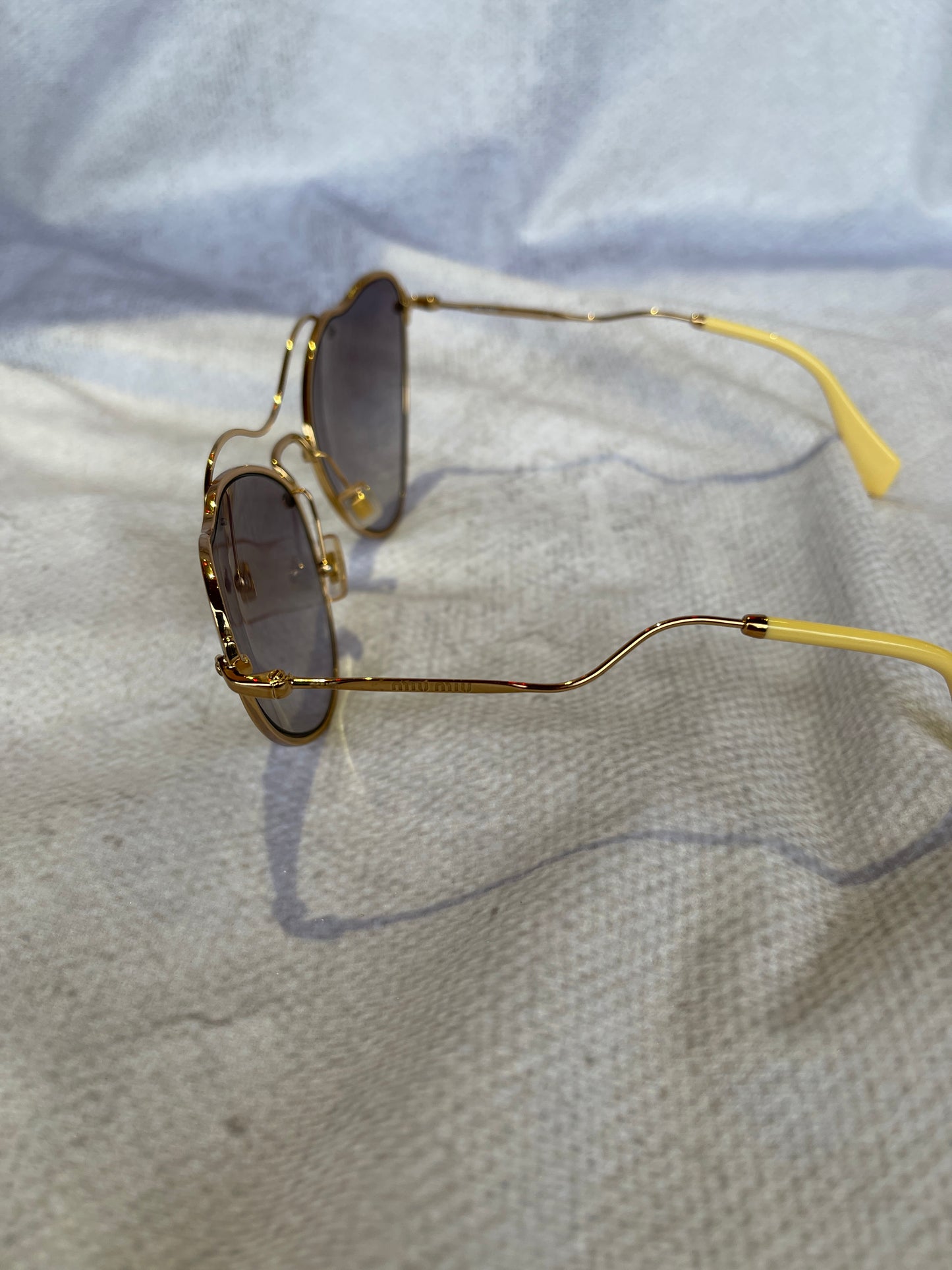【Used】"miu miu" バタフライモチーフサングラス