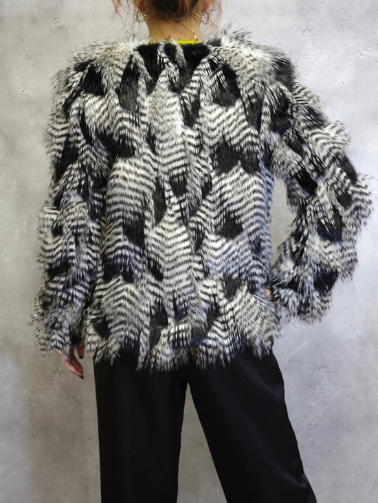 【Used】<br> "Trina Turk "ストライプファージャケット