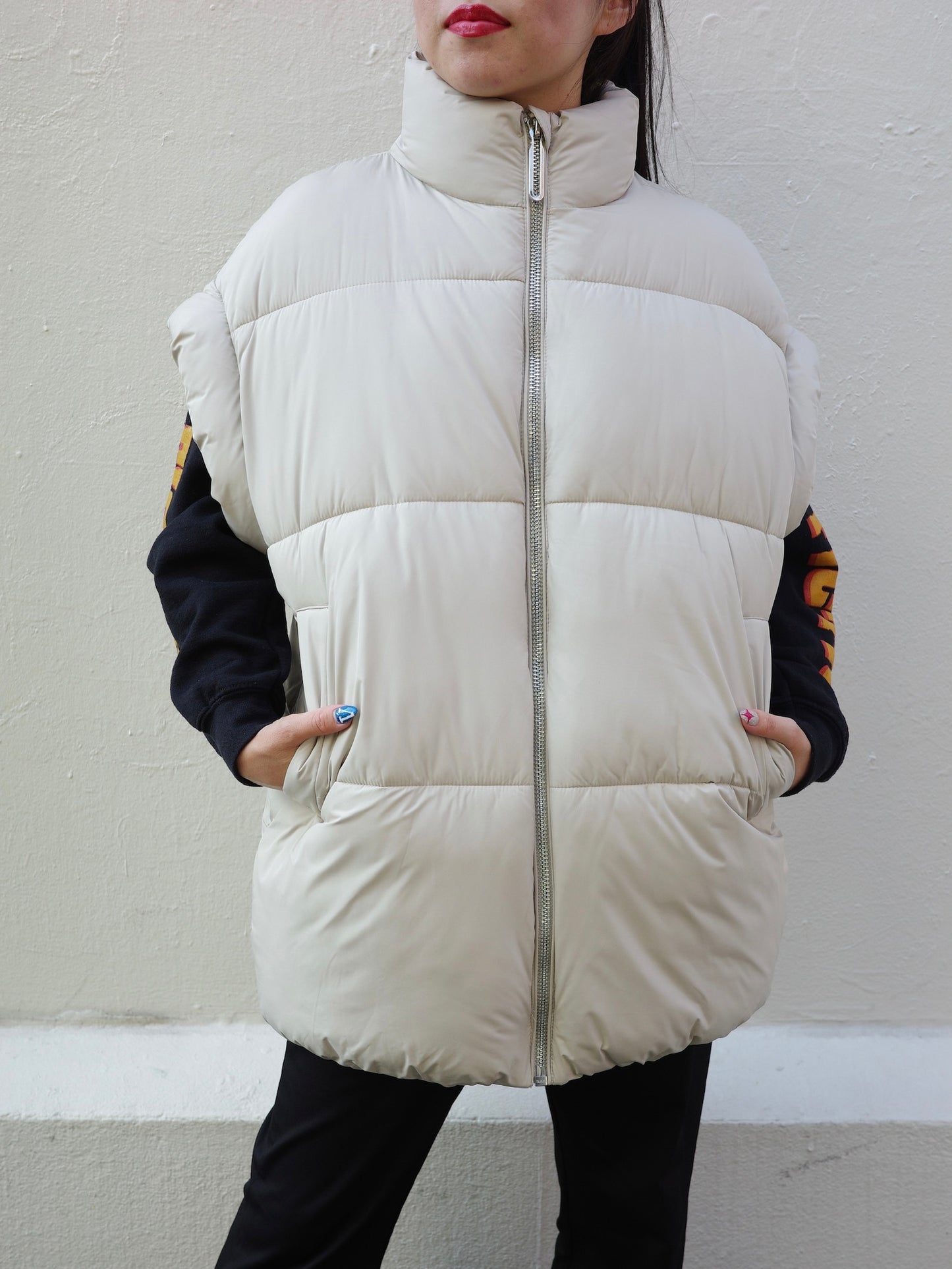 【Used】<br> オフホワイトオーバーサイズダウンベスト