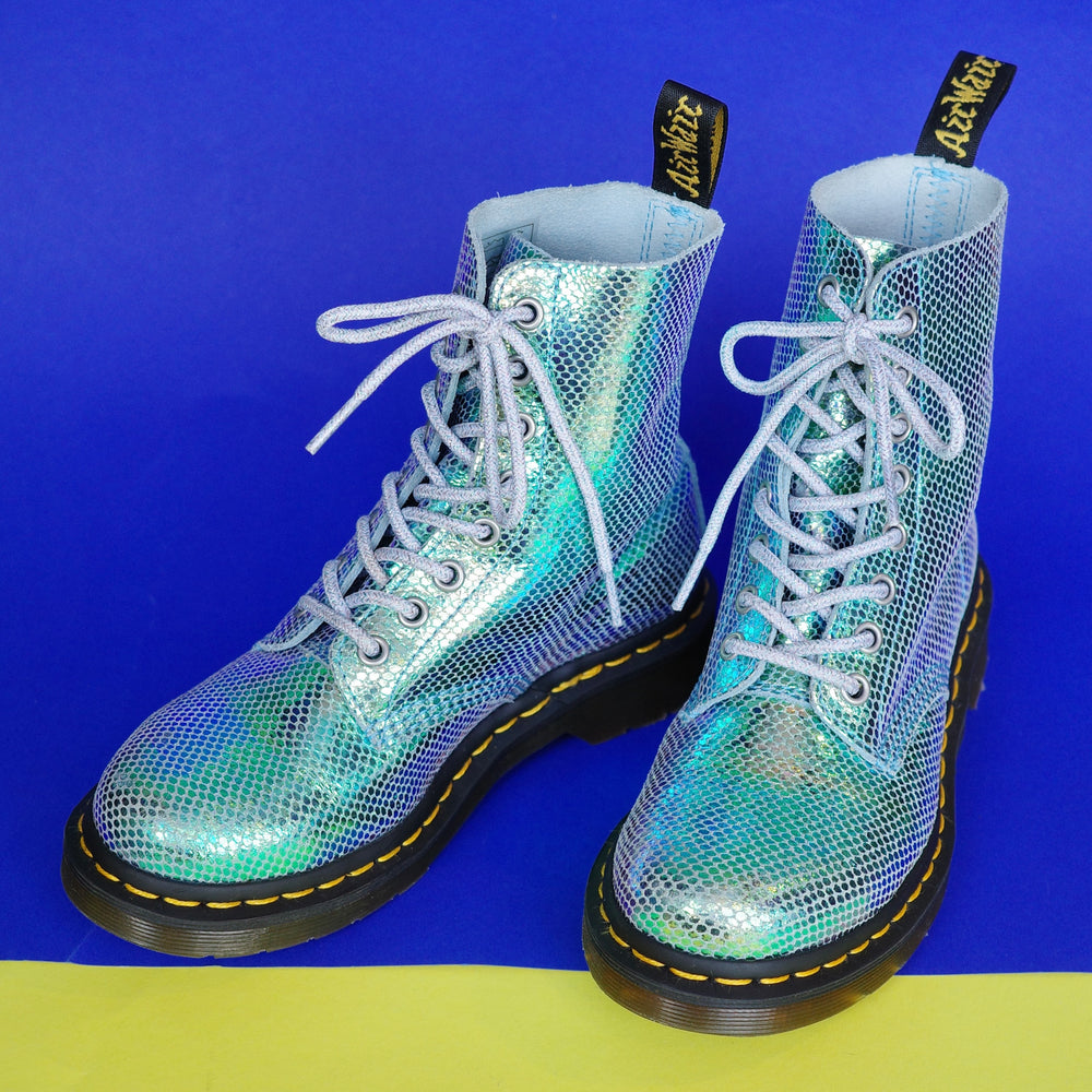 Dr.MARTENS メタリックブルーブーツ