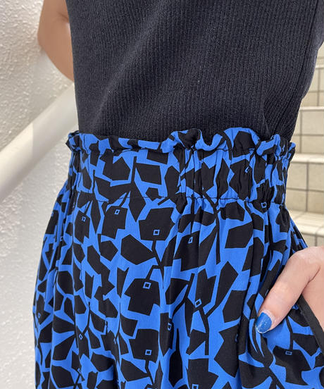【Used】<br>花柄モダンショートパンツ