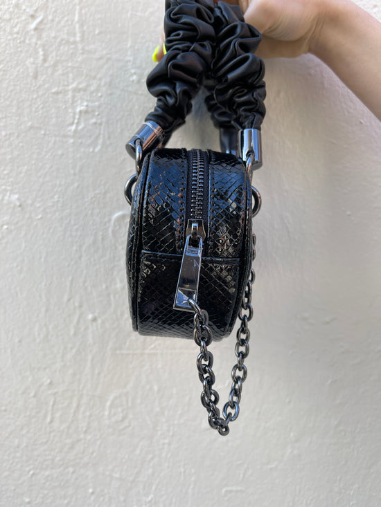 【Used】<br>"ALDO"チェーン付きエナメルミニバッグ