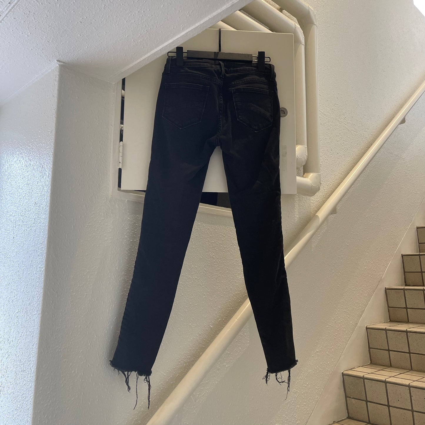 【Used】<br>レースアップデザインスキニーデニム