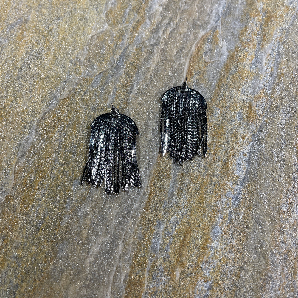 
                      
                        ディスコデザインピアス
                      
                    