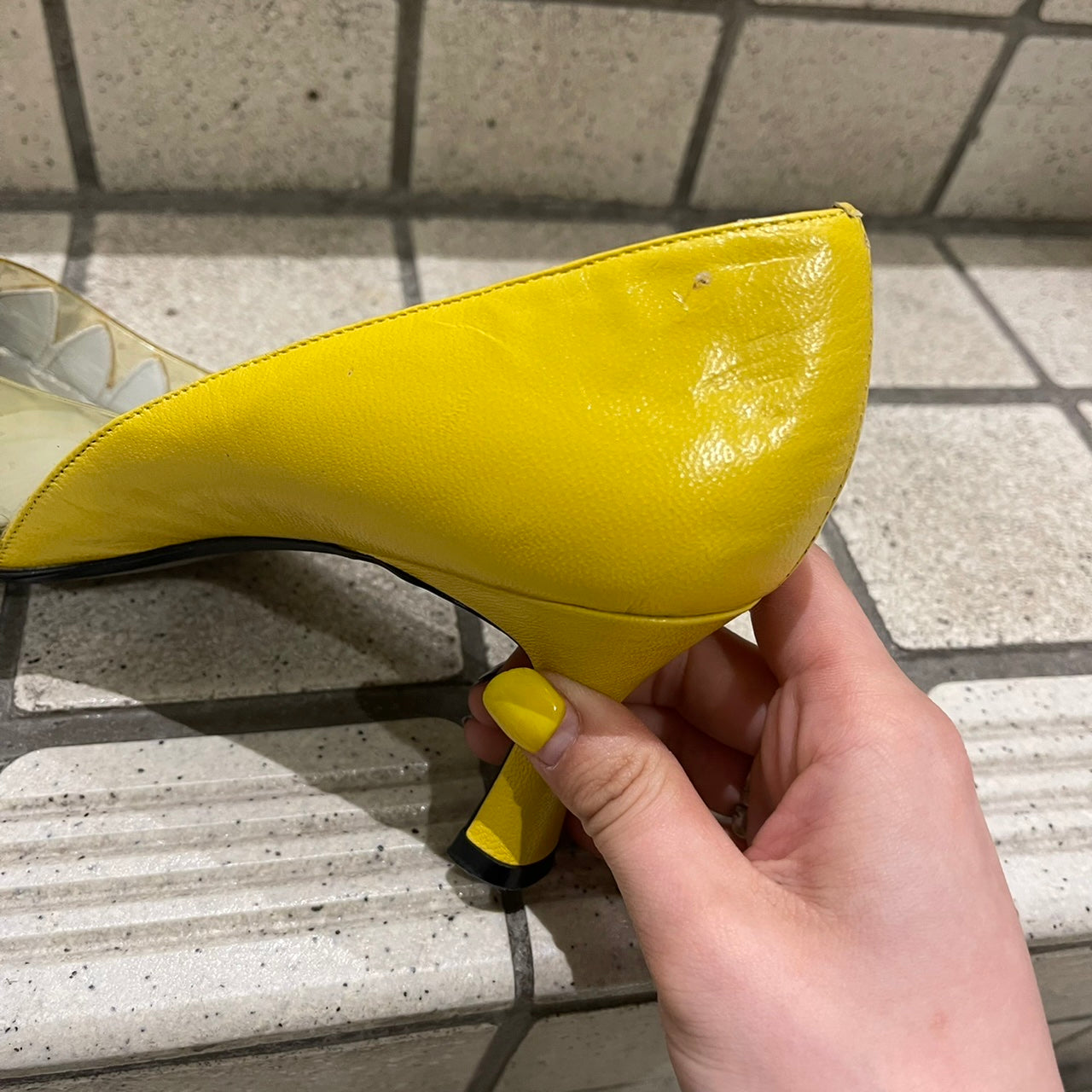 【Used】シャープモチーフヒール